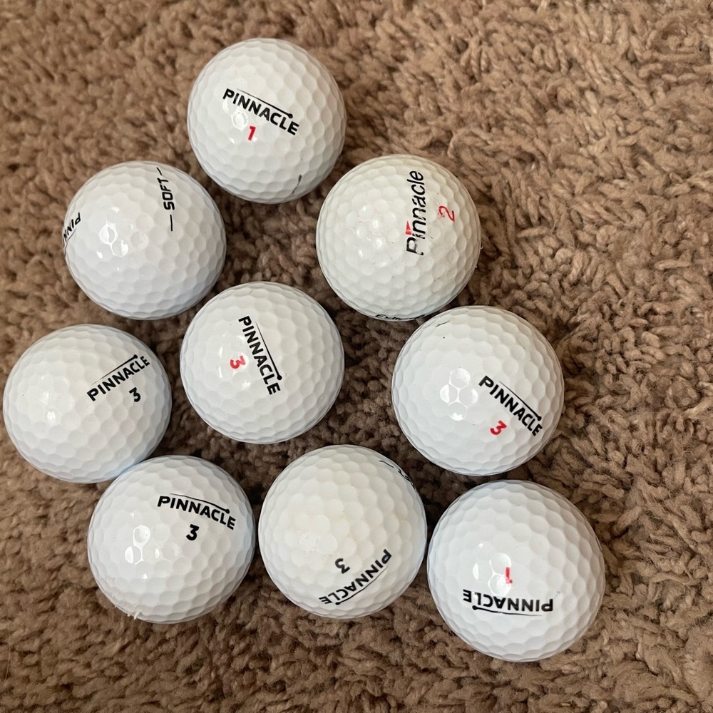 9 pinnacle White Golf Balls